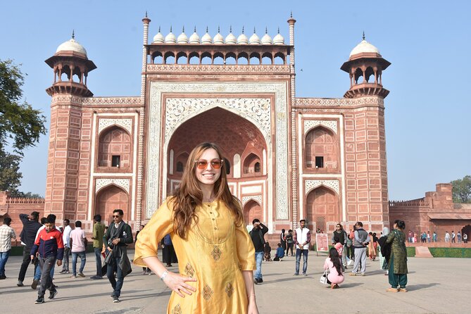 From Agra - Taj Mahal, Agra Fort and More - Adding Wildlife SOS or other Agra sights