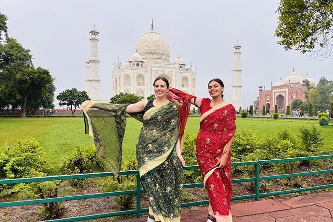 From Agra - Taj Mahal, Agra Fort and More - The shopping stop at day’s end