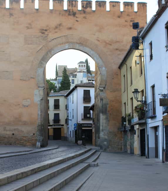 From Almuñécar: Granada Day Trip with Alhambra and Cathedral - Granada Cathedral and the Royal Chapel