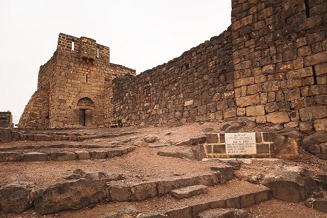 From Amman: Full-Day tour Amman city tour and desert castles - Kharana, a castle that may not have been a castle