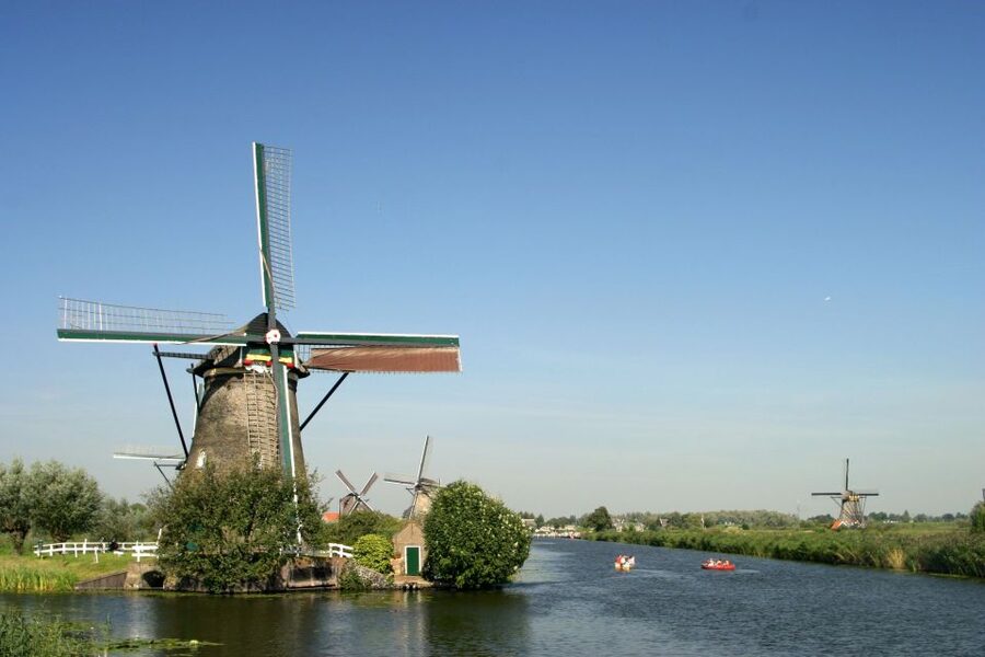 From Amsterdam: Private Day Trip to the Dutch Castles - De Haar Castle, from medieval roots to grand restoration
