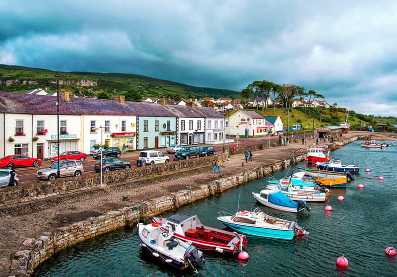 From Belfast: Giant's Causeway Guided Day Tour With Castles - Belfast City Hall to Carrickfergus Castle