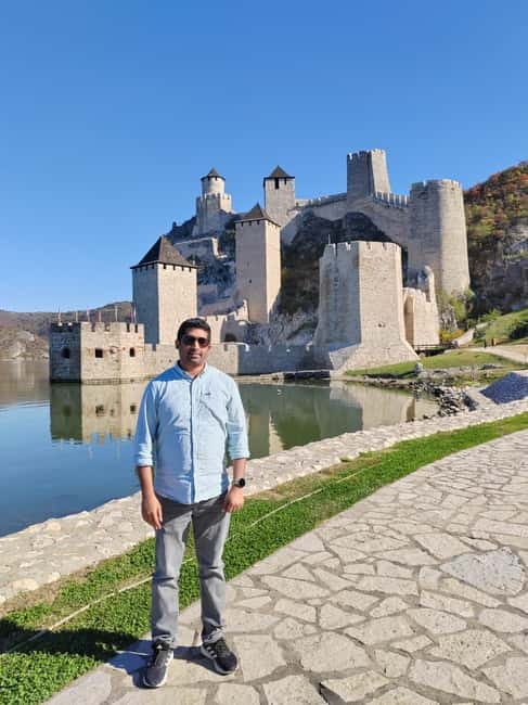From Belgrade: 3 Danube Fortresses Guided Day Trip - Srebrno Jezero: a useful pause for Serbian food