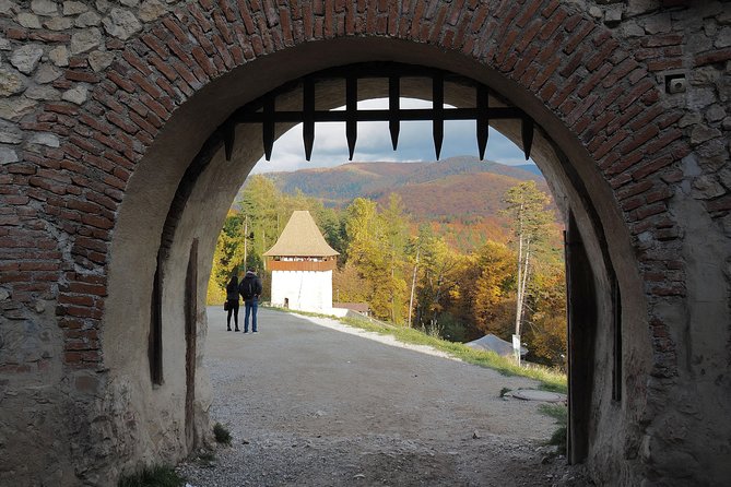 From Brasov: Discover Bran Castle and Râșnov Fortress - Râșnov Fortress is not a normal fortress visit right now