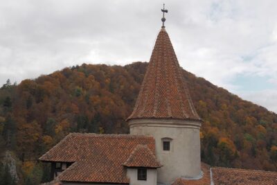 From Brasov: Discover Bran Castle and Râșnov Fortress