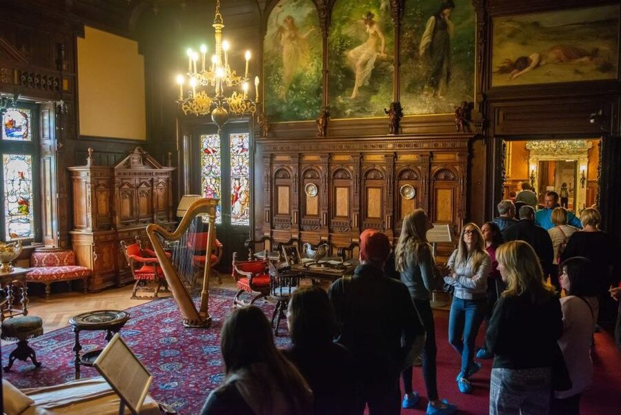 From Bucharest: Brasov Peles & Dracula's Castle Day Tour - FAQ