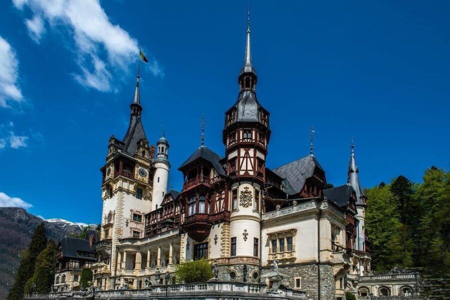 From Bucharest: Brasov Peles & Dracula's Castle Day Tour - Why this Bucharest to Transylvania day trip works