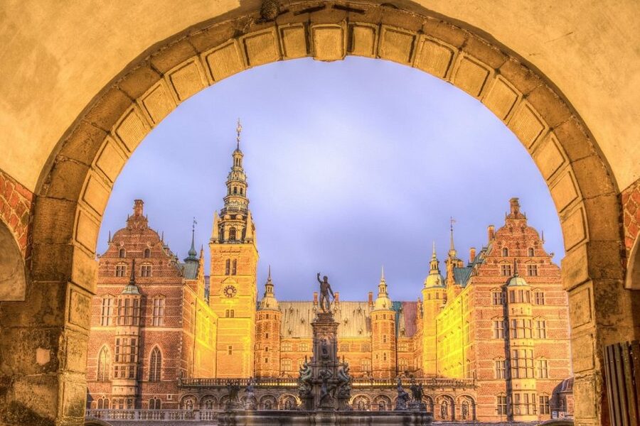 From Copenhagen: Private Frederiksborg Castle Tour - Meeting in Copenhagen and riding north