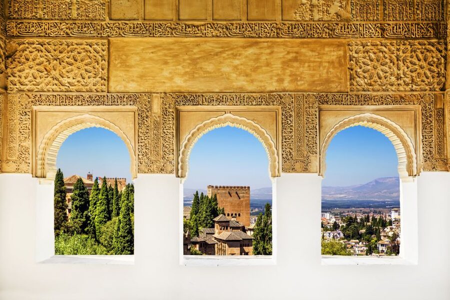 From Costa del Sol: Granada, Alhambra + Nasrid Palaces Tour - What the guiding is really worth