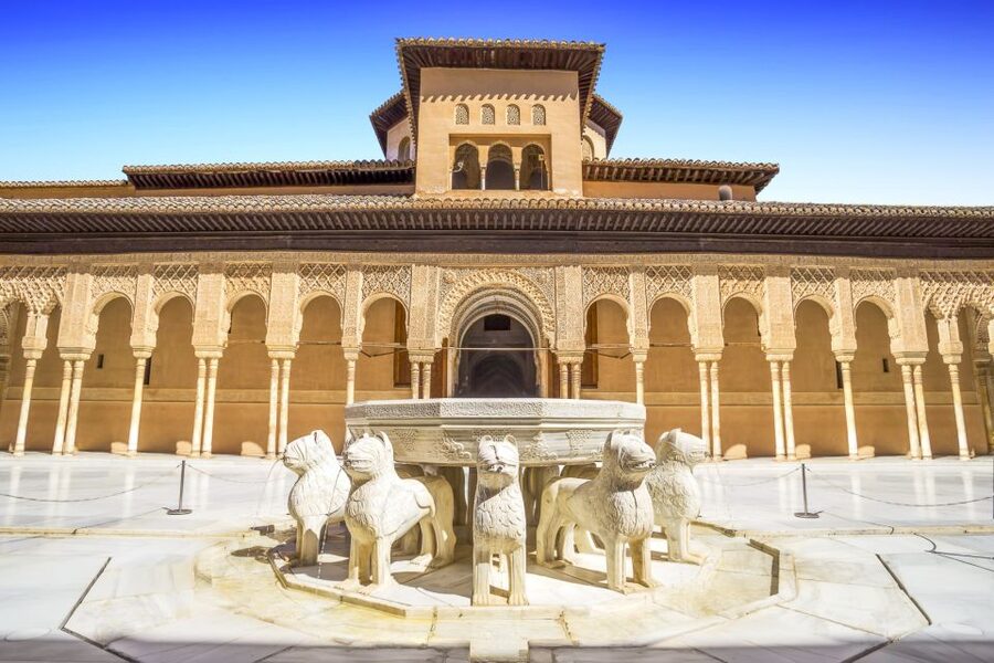 From Costa del Sol or Malaga: Granada and Alhambra Tour - Who this 10 to 12 hour trip suits best