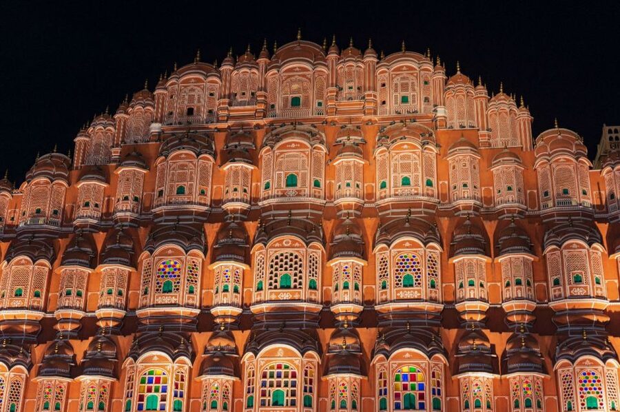 From Delhi: Private Jaipur & Amber Fort Guided Tour by Car - Hawa Mahal closes the sightseeing circuit