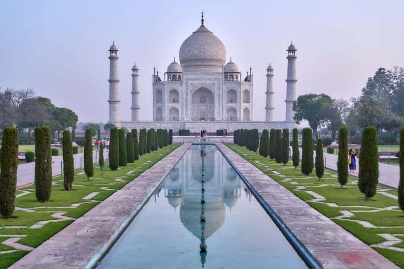 From Delhi: Private Taj mahal and Agra Fort with Car Tour - Lunch and shopping during the 1.5-hour break