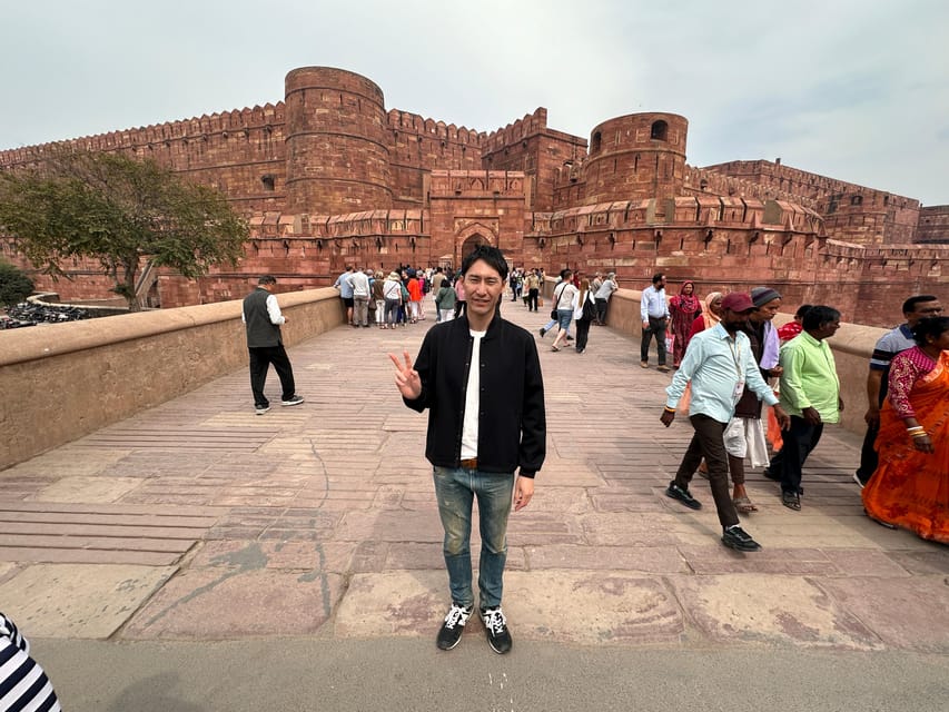 From Delhi: Private Taj mahal and Agra Fort with Car Tour - Guides, drivers, and the private format