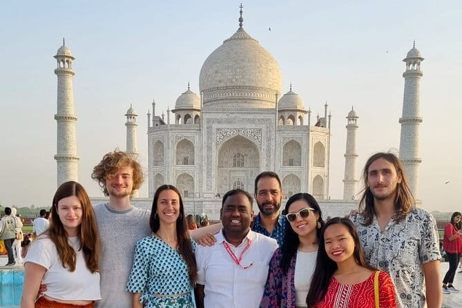 From Delhi: Private Taj Mahal Sunrise Tour with Agra Fort - What the guide adds to the day