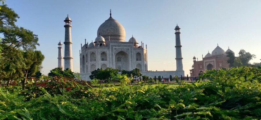 From Delhi: Sunrise Taj Mahal, Agra Fort, & Baby Taj Tour - Leaving Delhi before dawn for Agra