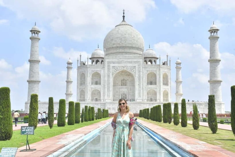From Delhi: Sunrise Taj Mahal, Agra Fort, & Baby Taj Tour - Seeing the Taj Mahal in the first light