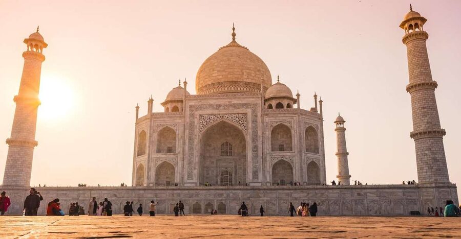 From Delhi: Taj Mahal & Agra Fort Day Trip by Express Train - Why the train is the smart part of this Agra trip