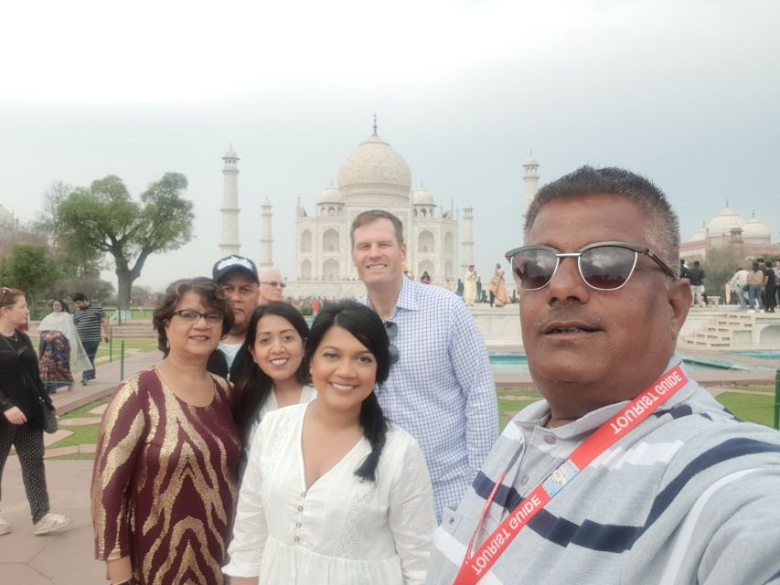 From Delhi: Taj Mahal & Agra Fort Day Trip by Express Train - Meals and the all-inclusive choice
