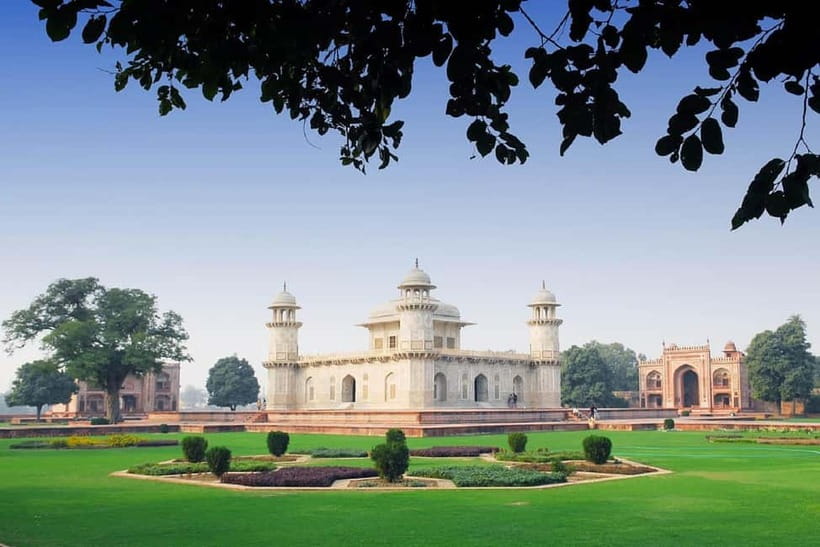 From Delhi: Taj Mahal & Agra Fort Private Day Tour By Car - Price and overall value
