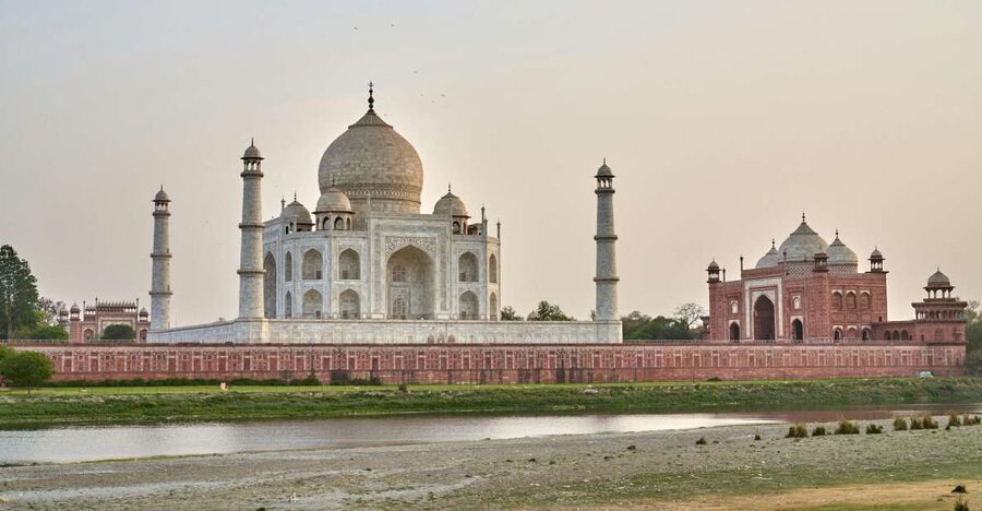 From Delhi: Taj Mahal & Agra Fort Private Tour with Options - Agra Fort, where the Mughal story turns darker