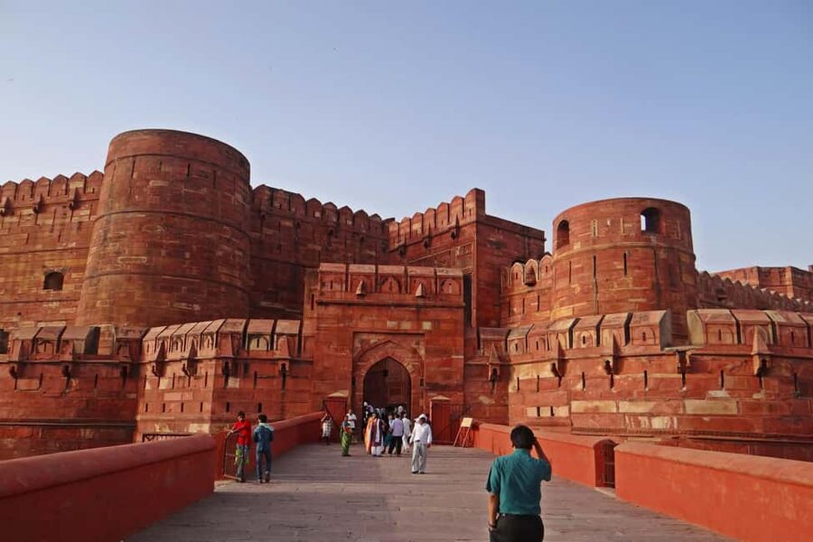 From Delhi: Taj Mahal & Agra Fort Shared Group Tour - Three hours at the Taj Mahal
