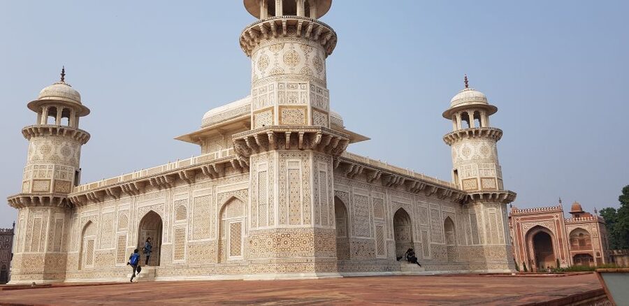 From Delhi: Taj Mahal & Agra Tour with Lunch at Marriott - What the price really means
