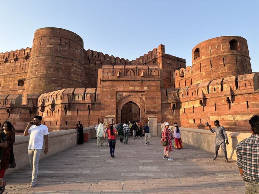 From Delhi : Taj Mahal and Agra Fort Tour By Private Car - Reaching Agra by private car