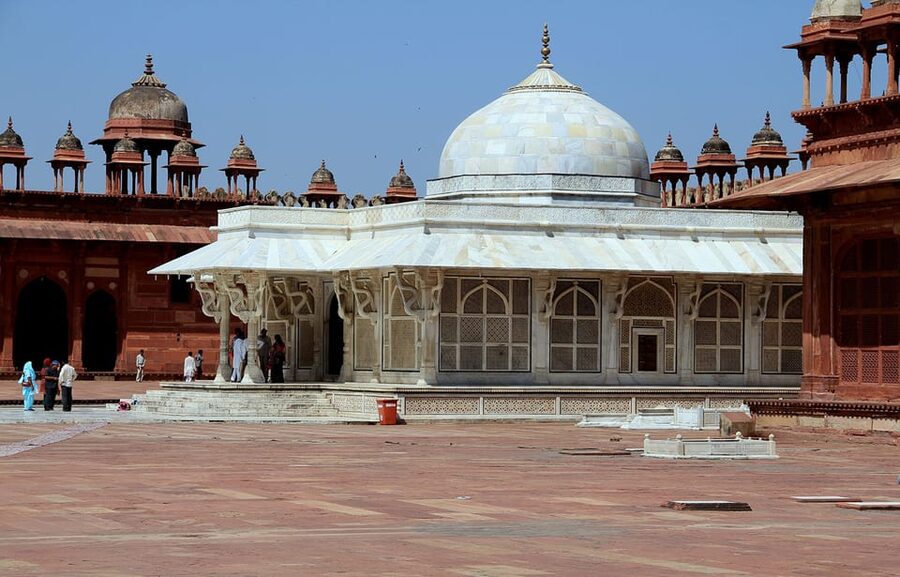 From Delhi: Taj Mahal Sunrise, Agra Fort & Baby Taj Day Tour - Who should book this Agra day trip