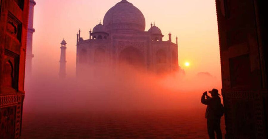 From Delhi: Taj Mahal Sunrise and Agra Fort Private Day Trip - The Taj Mahal: allow about two hours