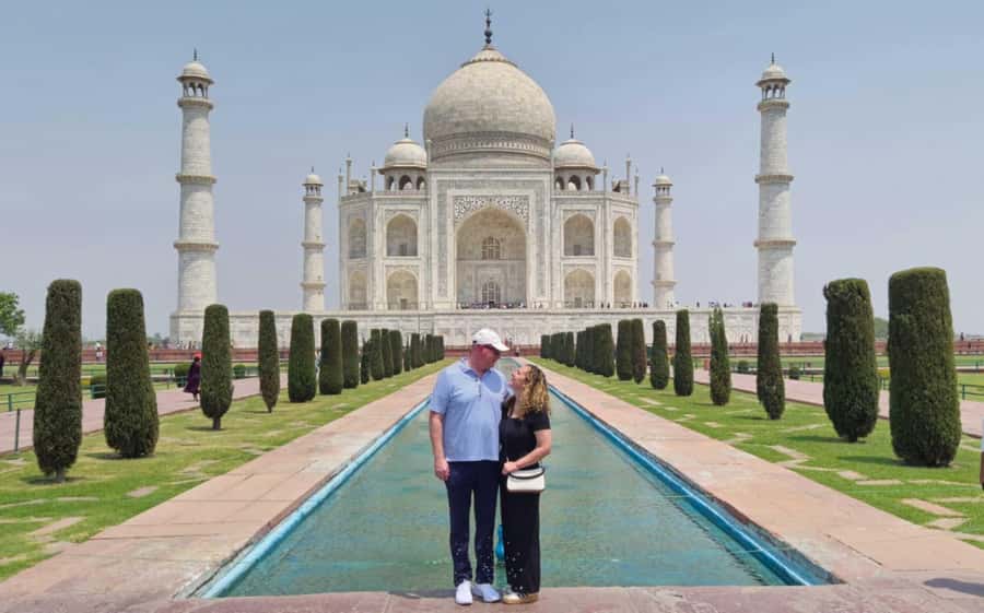 From Delhi: Taj Mahal Sunrise, Baby Taj & Agra Fort Day Tour - Breakfast, lunch, and the five-star stop