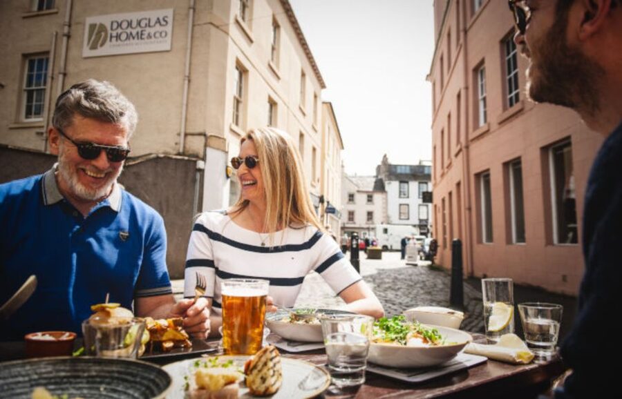From Edinburgh: Alnwick Castle and Scottish Borders Tour - Alnwick Castle, the main event