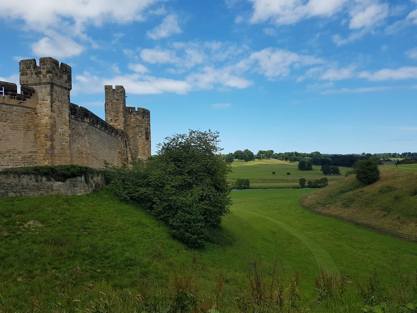 From Edinburgh: Holy Island, Alnwick Castle & Northumbria - Flodden Field and Coldstream explain the border