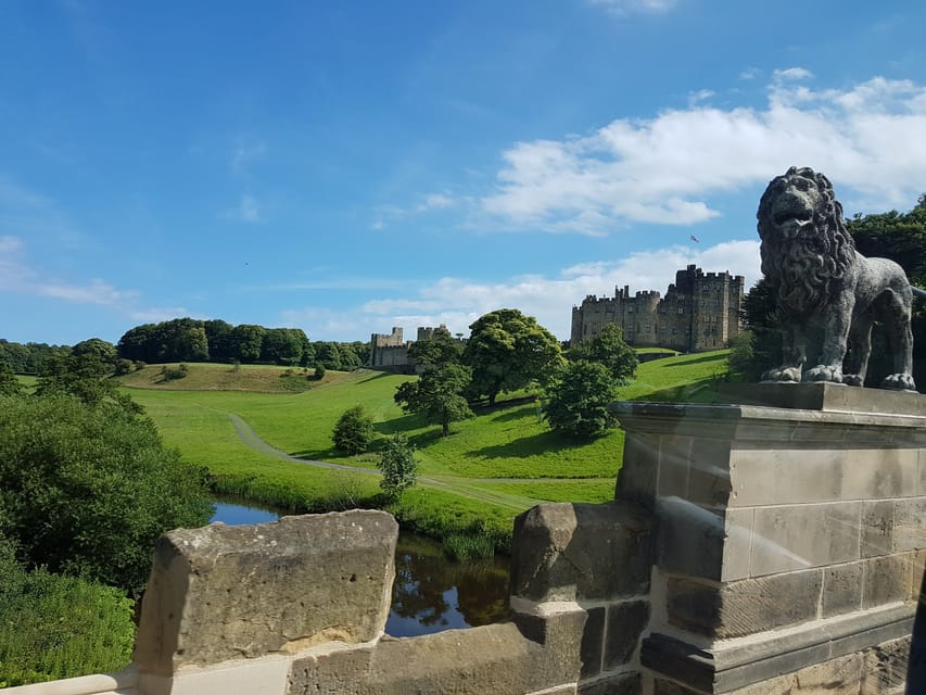 From Edinburgh: Holy Island, Alnwick Castle & Northumbria - The causeway can change the whole plan