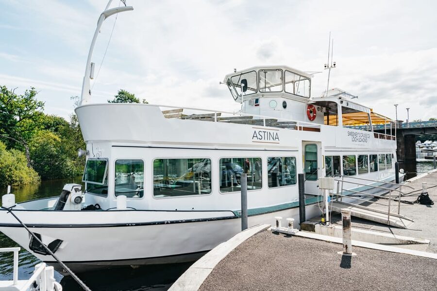 From Edinburgh: Loch Lomond, Stirling Castle & Kelpies Tour - The return route and South Queensferry viewpoint
