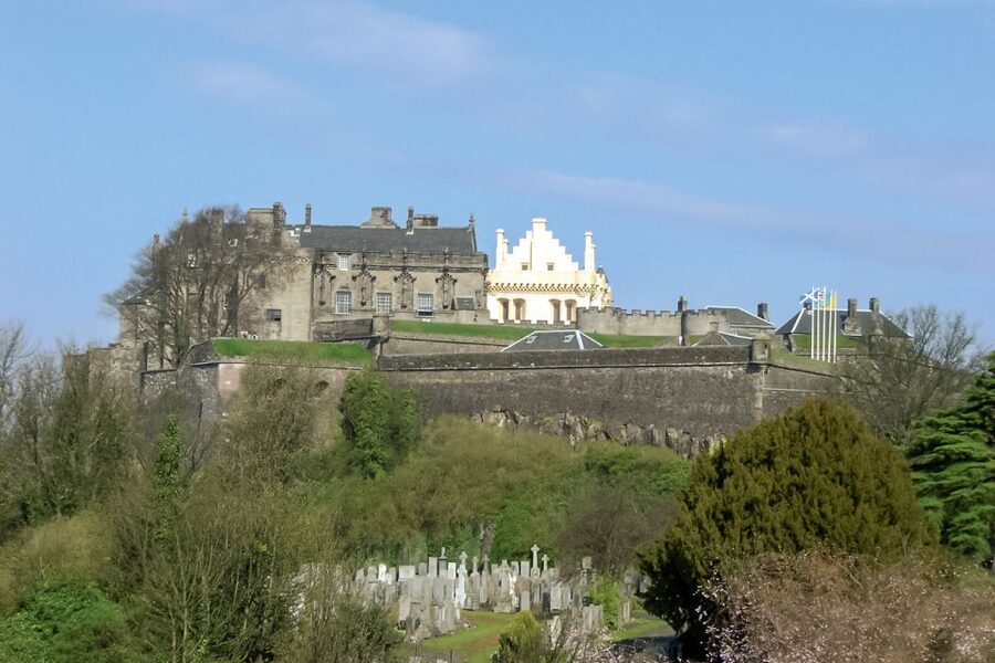 From Edinburgh: Stirling Castle, Loch Lomond & Whisky Tour - The Kelpies are a memorable final glimpse