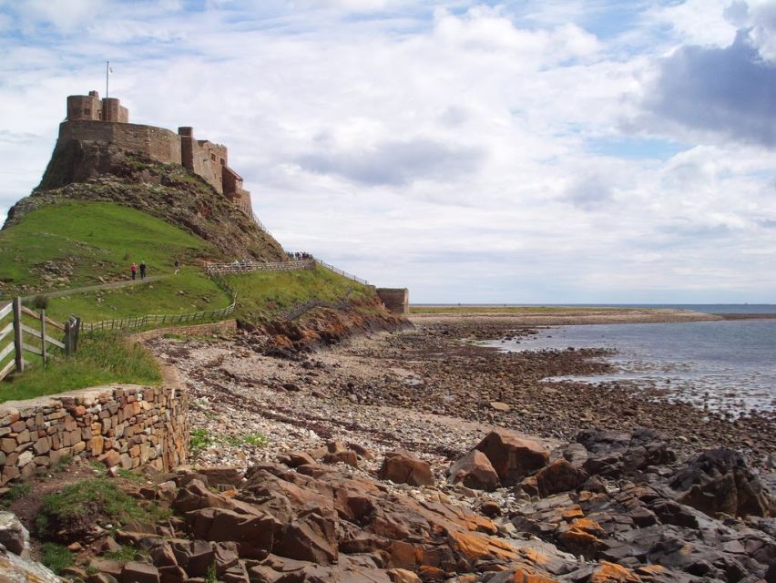 From Edinburgh: Viking Coast & Alnwick Castle Day Tour - Walking, weather, and the pace of the day
