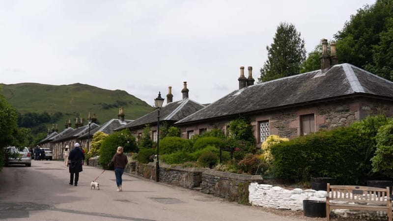 From Edinburgh: West Highlands, Castles & Lochs Day Tour - Two hours in Inveraray
