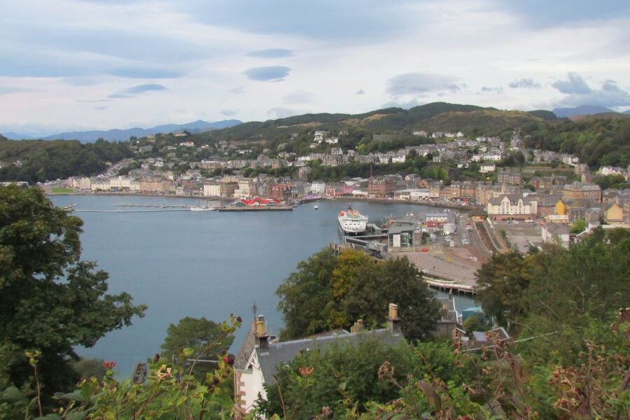 From Glasgow: Oban, Glencoe & West Highland Castles Day Trip - Group size, comfort, and practical details
