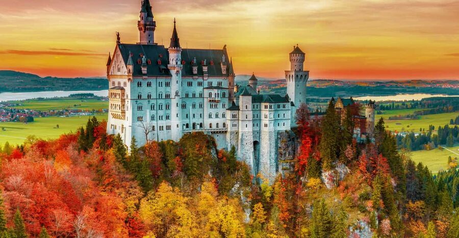 From Hohenschwangau: Tour to Neuschwanstein Castle - Why the ticket arrangement matters at Neuschwanstein