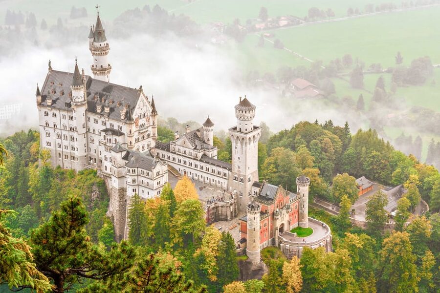 From Hohenschwangau: Tour to Neuschwanstein Castle - Choosing the right season and departure