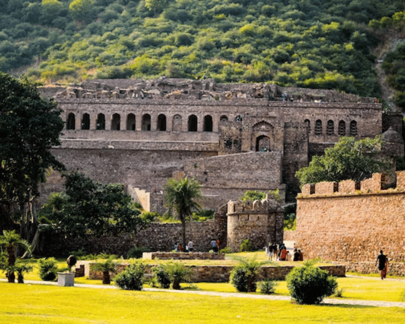 From Jaipur: Day Trip to Chand Baori and Bhangarh Fort - Chand Baori and Bhangarh make a useful contrast