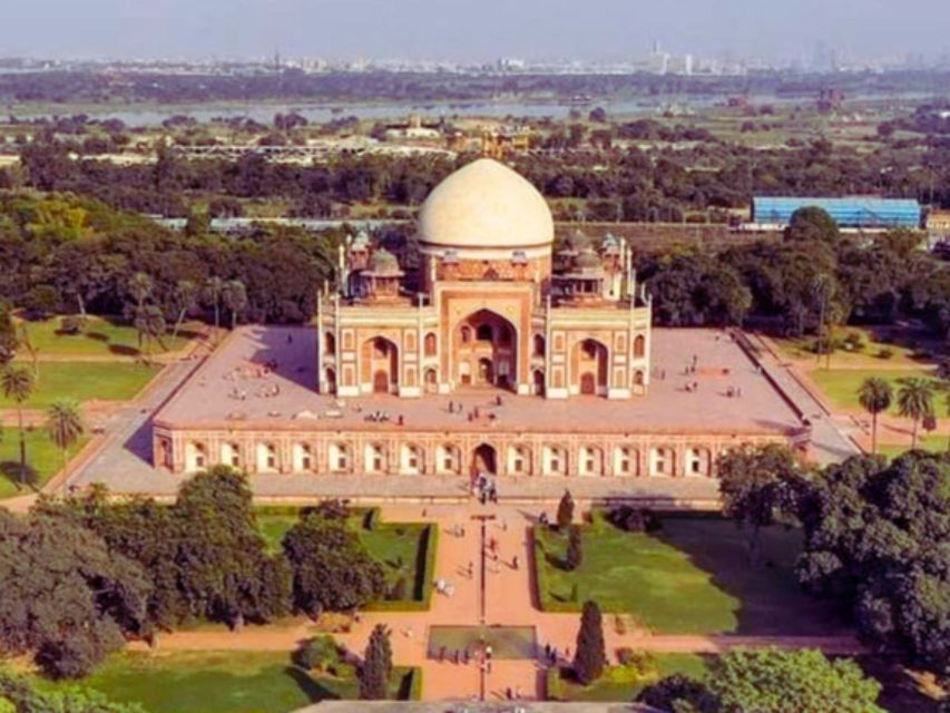 From Jaipur: Taj Mahal, Agra Fort, Baby Taj Day Trip by Car - What the private car adds to the value