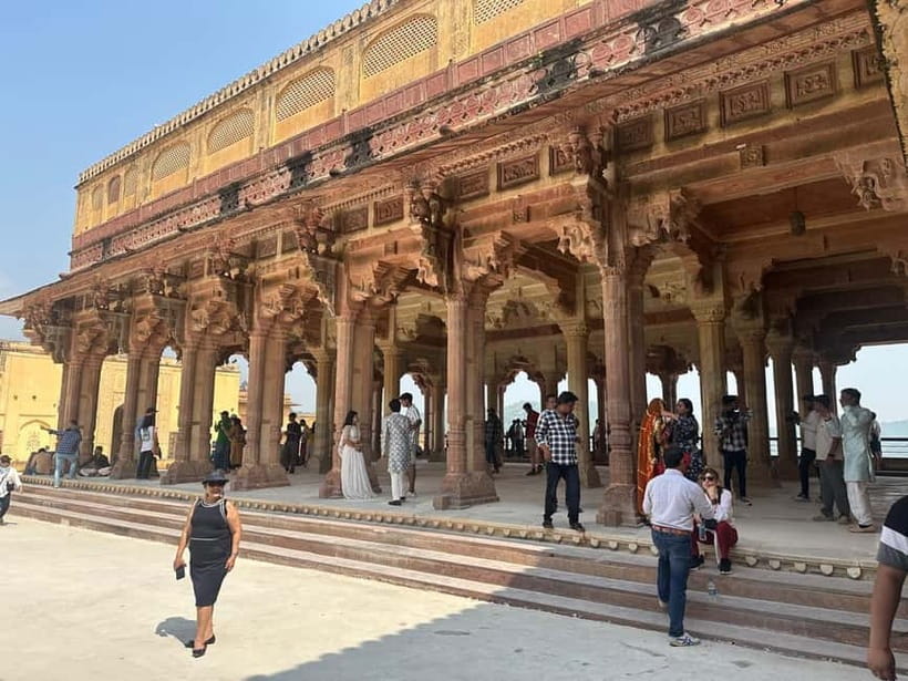 From Jaipur: Taj Mahal, Agra Fort, Baby Taj Day Trip by Car - Seeing the Taj Mahal before the heat builds