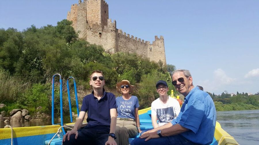 From Lisbon: Tomar, Christ Convent & Almourol Castle Tour - Almourol Castle and the boat across the Tagus
