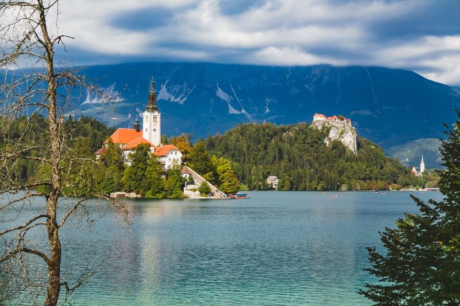 From Ljubljana: Lake Bled and Bled Castle Tour - Food, photos, and small ways to improve the day