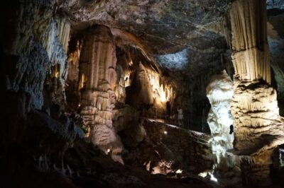 From Ljubljana: Postojna Cave & Predjama Castle Guided Trip
