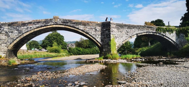 From Llandudno: Portmeirion, Snowdonia and Castles Tour - Waterfalls and the famous Ugly House