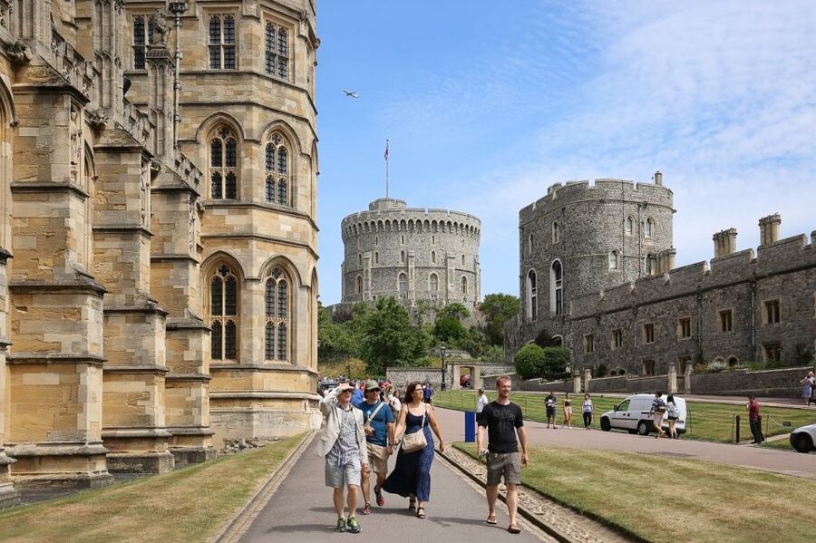 From London: Windsor Castle Royal Afternoon Sightseeing Tour - Why Windsor Castle is worth the trip from London