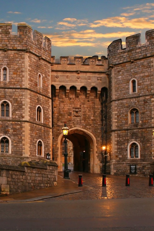 From London: Windsor Castle Royal Afternoon Sightseeing Tour - St. George’s Chapel and the royal burials