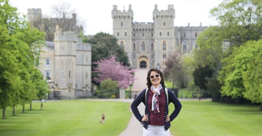 From London: Windsor Castle Royal Afternoon Sightseeing Tour - Leaving Central London by bus